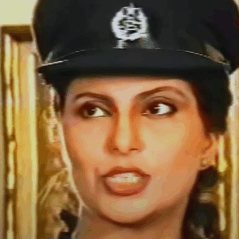 rubina ashraf pas-e-aaina